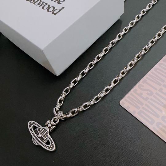 Vivienne Westwood necklace 11lyh36